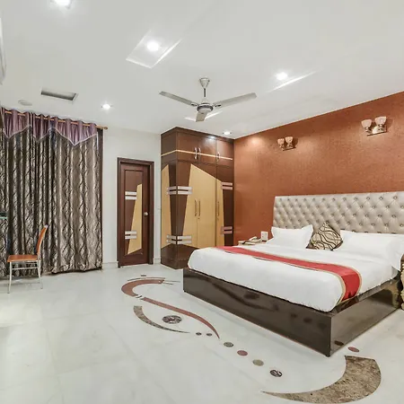 Oyo 14231 Santosh Residency Hotel